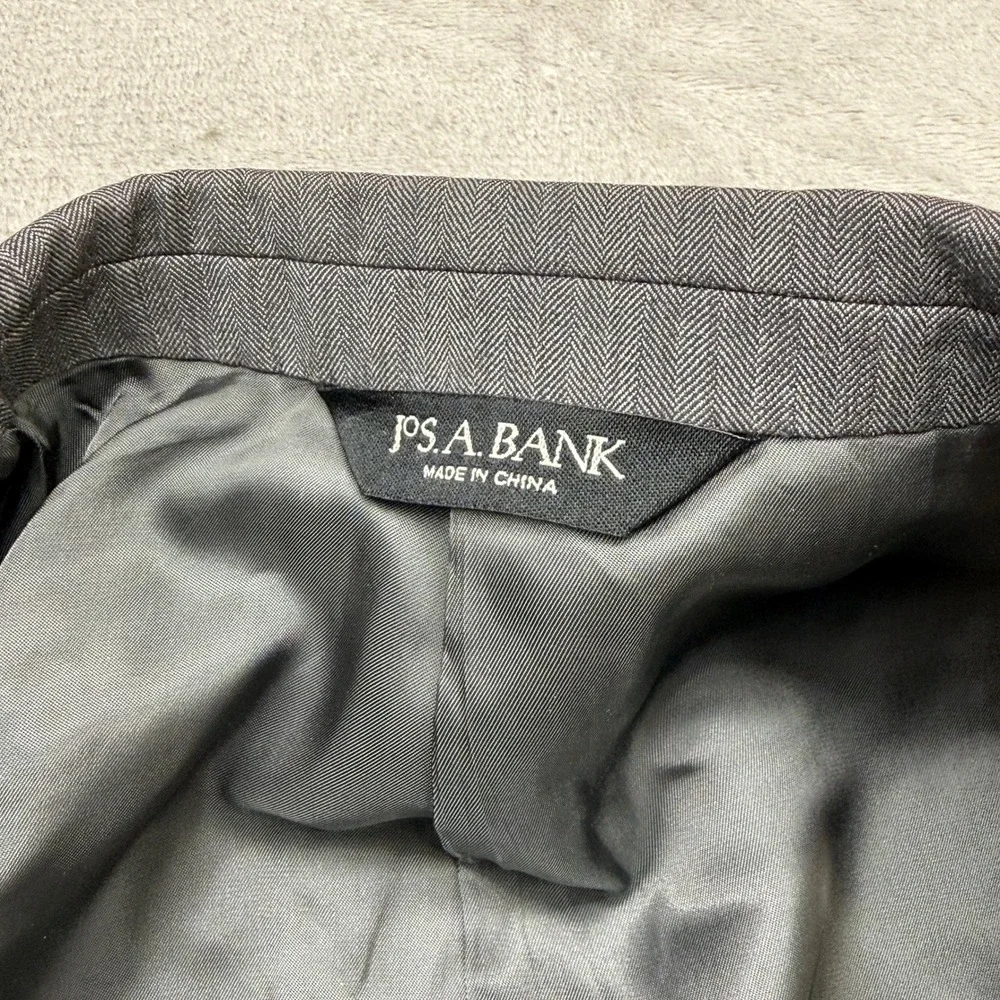 Jos. A. Bank Suit Mens 43R Grey 100% Wool Herringbone Signature Collection 2pc